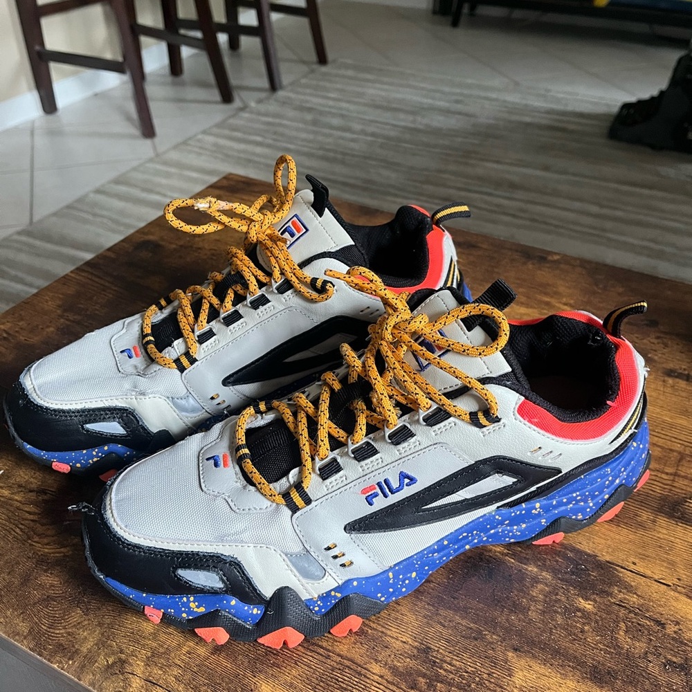 FILA’s Men Oakmont Size 11 Sneakers